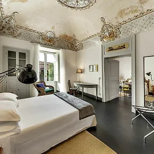 Palazzo Melfi Hotel